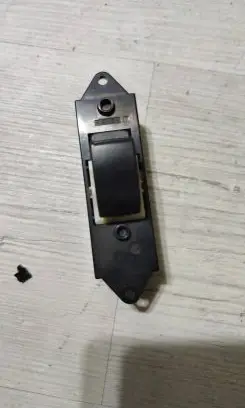 Mitsubishi ASX Electric window control switch C8DD411MB