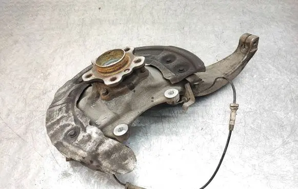 BMW 5 G30 G31 Front wheel hub spindle knuckle 688438501 10045340