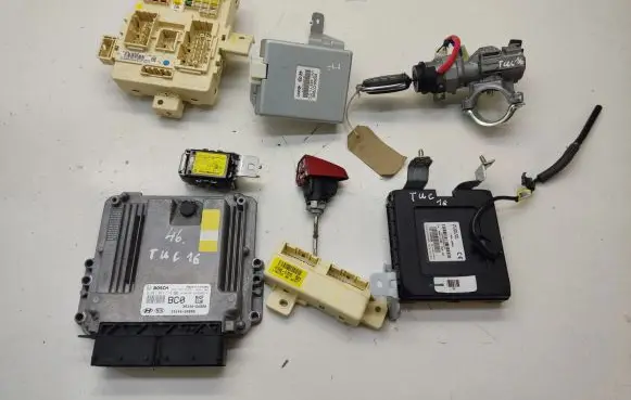 Hyundai Tucson TL Engine ECU kit and lock set 0281031578 391402ABB0 91950D3610