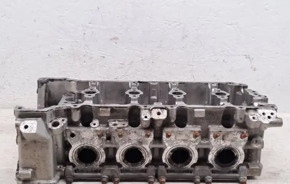 Mercedes-Benz C W205 Engine head R1770163600
