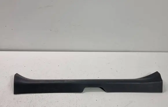 Toyota Yaris Cross Front sill trim cover 67913K0020