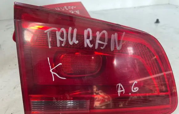 Volkswagen Touran II Rear/tail lights