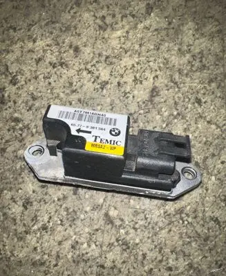 BMW 5 E39 Airbag deployment crash/impact sensor 65778381564
