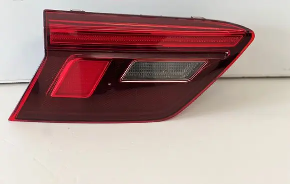 Volkswagen Tiguan Rear/tail lights 5NA945093F 2SA01252001 00489629