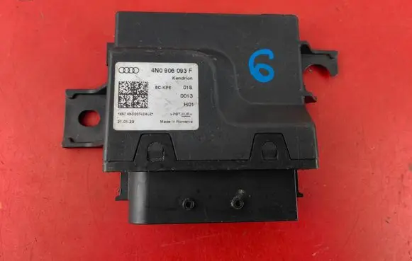Audi A8 S8 D5 Fuel pump relay 4N0906093F