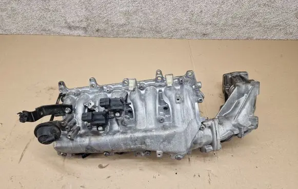 Opel Astra J Intake manifold 700997160 70246100 8972882491