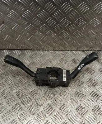 Volkswagen New Beetle Indicator stalk 8L0953513G