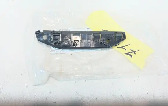 Tesla Model 3 Front bumper mounting bracket 108418100E