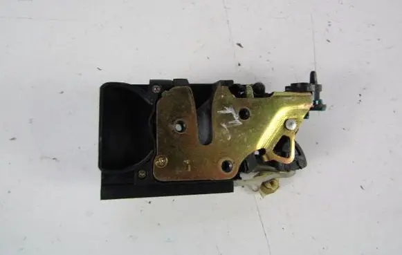 Chevrolet Rezzo Rear door lock 