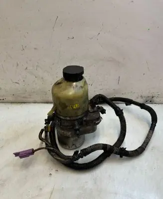 Opel Astra G Power steering pump 635453453