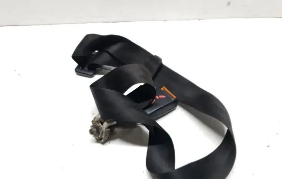 Audi 80 90 S2 B4 Middle seatbelt (rear) 8A0857713