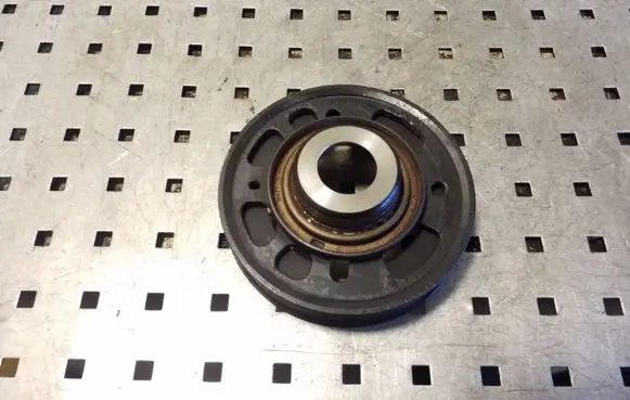 Ford Focus Crankshaft pulley CM566316HB