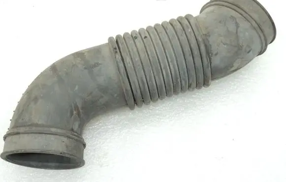 Opel Insignia B Air intake hose/pipe 1376654LA0