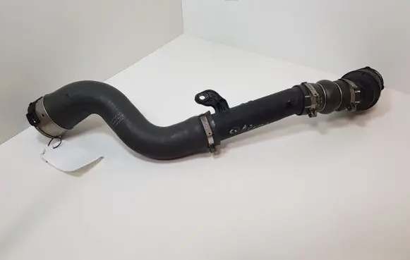Nissan Qashqai Intercooler hose/pipe 1107587S01 144609787R 1085617S01