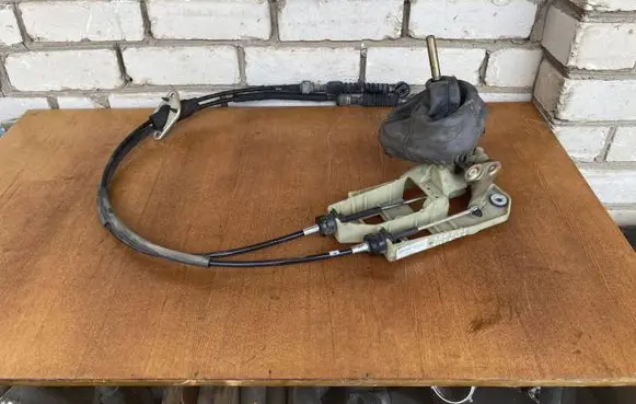 Volvo S80 Gear shifter/selector 8028100061