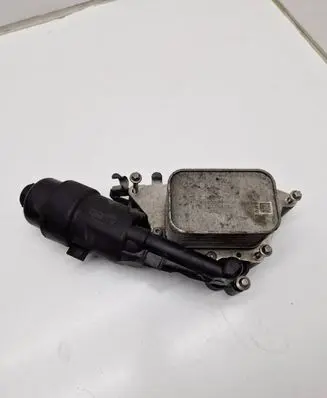 BMW X1 F48 F49 Oil filter mounting bracket 70563887 7235318 78383904