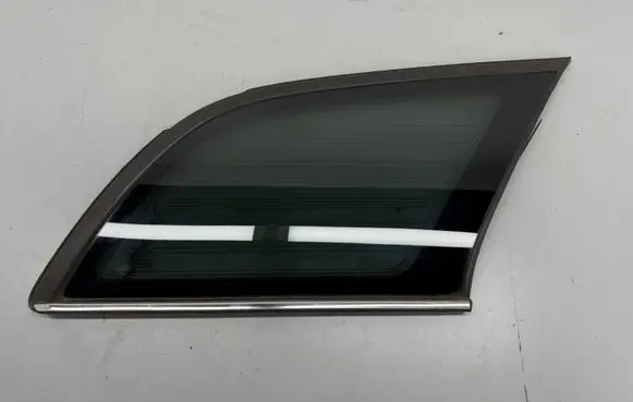 Toyota Avensis T250 Rear side window 43R006723