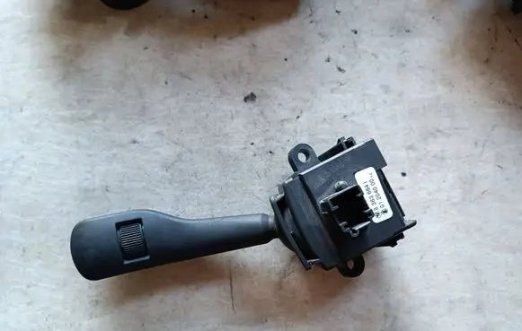 BMW 3 E46 Wiper control stalk 8363664 012040004