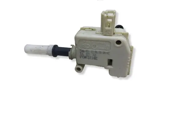 Porsche Cayenne (9PA) Tailgate boot lock/latch motor 7L5827761KASACJ 7L5827761