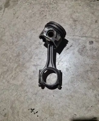 Opel Crossland X Piston with connecting rod 9807260380