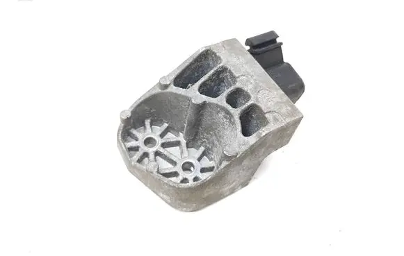 Radiator mount bracket