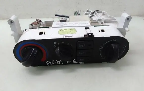 Nissan Almera N16 Climate control unit 