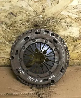 Skoda Octavia Mk2 (1Z) Pressure plate 