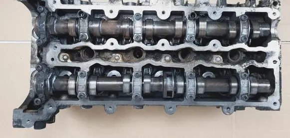 Mercedes-Benz C W204 Engine head A6510103120