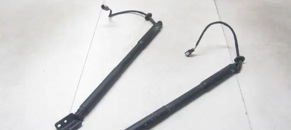 Volvo XC60 Tailgate strut 31352186