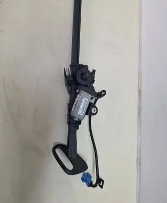Mercedes-Benz C W205 Seat belt adjustment motor A2058600182
