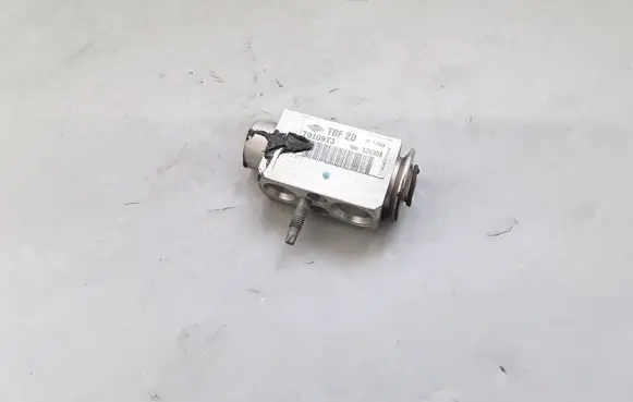 Land Rover Freelander 2 - LR2 Air conditioning (A/C) expansion valve 7010973 326308 R134A