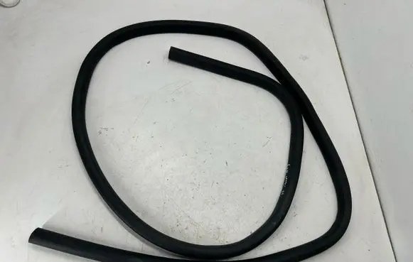 Ford Escape IV Rear door rubber seal (on body) LJ6Z78253A10F