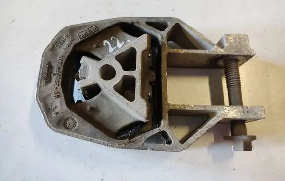 Ford Focus C-MAX Engine mount bracket AV616P082AB P112D 532C79