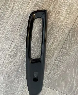 Honda Jazz IV GR Electric window control switch M64613
