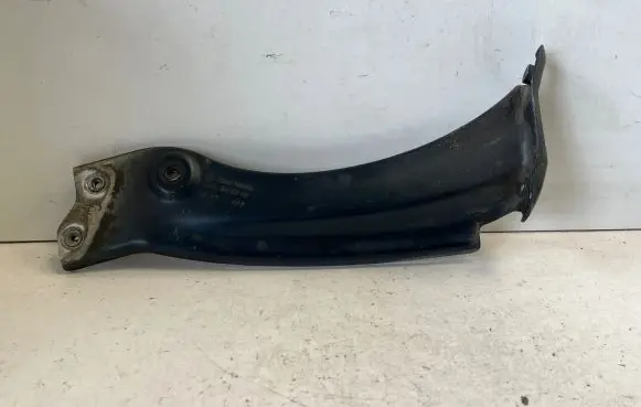 Skoda Superb B8 (3V) Fender mounting bracket 3V0821141 571706S