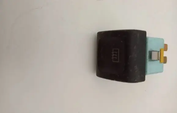 Opel Omega B1 Windscreen/window heater switch 90565720
