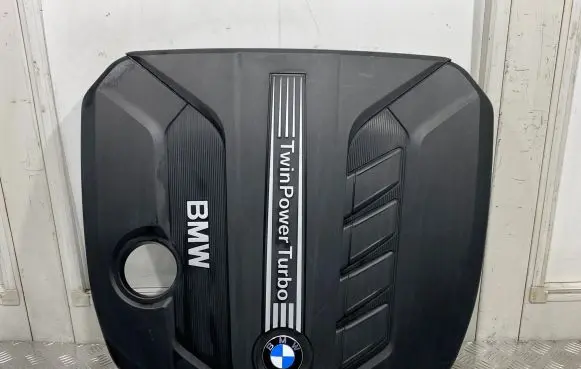 BMW 5 F10 F11 Engine cover (trim) 8510475 03HX105
