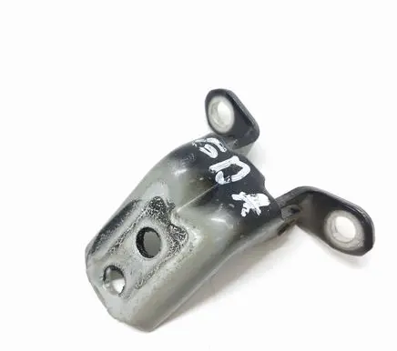 Nissan Qashqai+2 Rear door lower hinge ES03