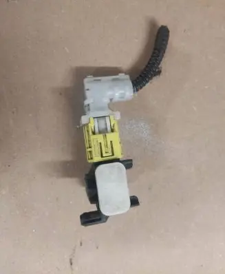 Hyundai Santa Fe Airbag deployment crash/impact sensor 8651A165