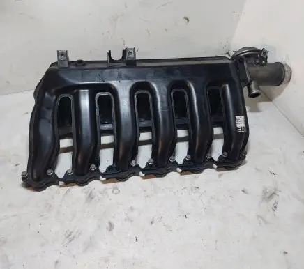 BMW X3 E83 Intake manifold 7790700