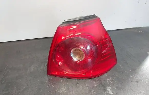 Volkswagen Golf V Rear/tail lights 1K6945096AA