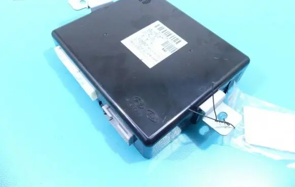 Hyundai ix35 Central body control module 95400-2Y052 IMPRK1338197