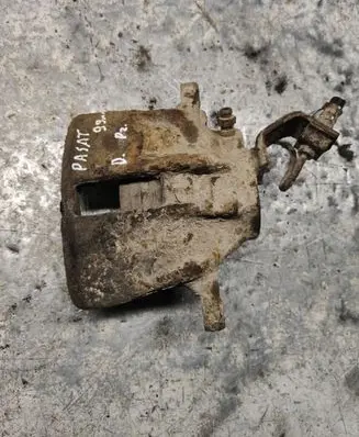 Volkswagen PASSAT B5 Front brake caliper