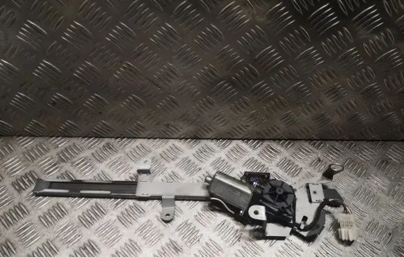 Mercedes-Benz CLK A209 C209 Seat belt adjustment motor 2038600282 A2038600282
