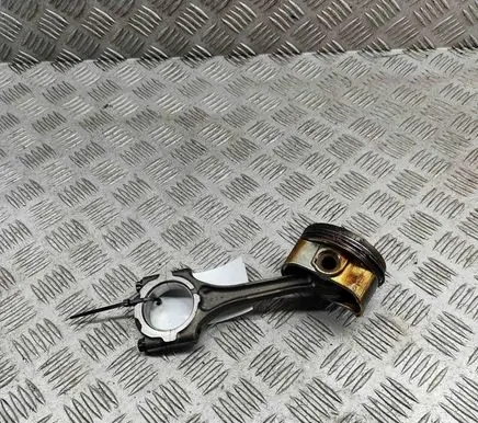 Toyota Prius+ (ZVW40) Piston 1320109A30 131010T040
