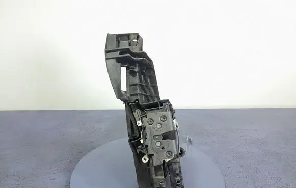 Volvo S80 Front door lock