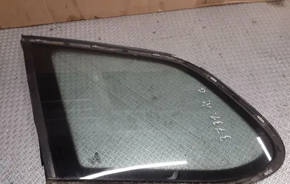 Volkswagen Golf V Rear side window 1K9845297B