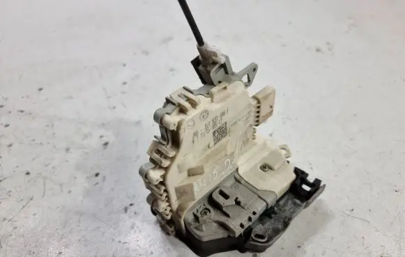 Audi A4 S4 B8 8K Front door lock 8J1837016F