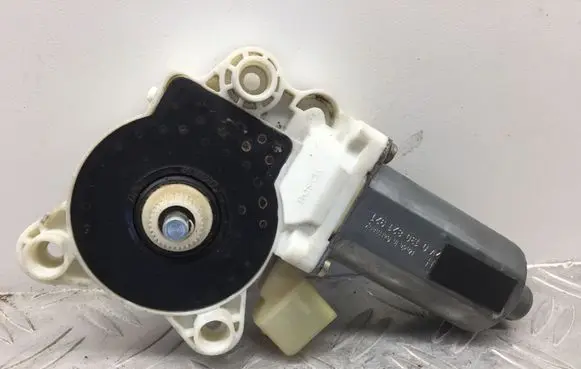 Mercedes-Benz CLK A209 C209 Front door window regulator motor A2308201042 0130821921
