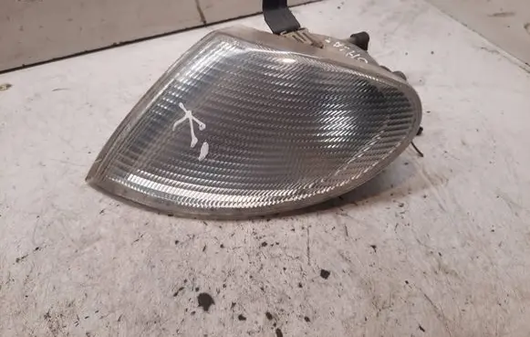 Ford Galaxy Front indicator light
